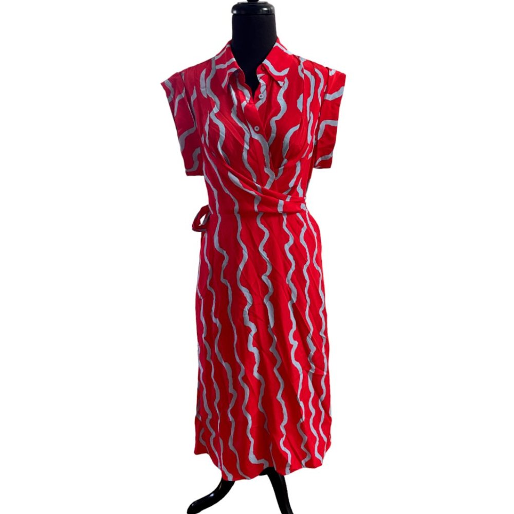 NWT Diane Von Furstenberg Red 100% Silk Wrap Midi Dress Size 10 - Picture 2 of 13